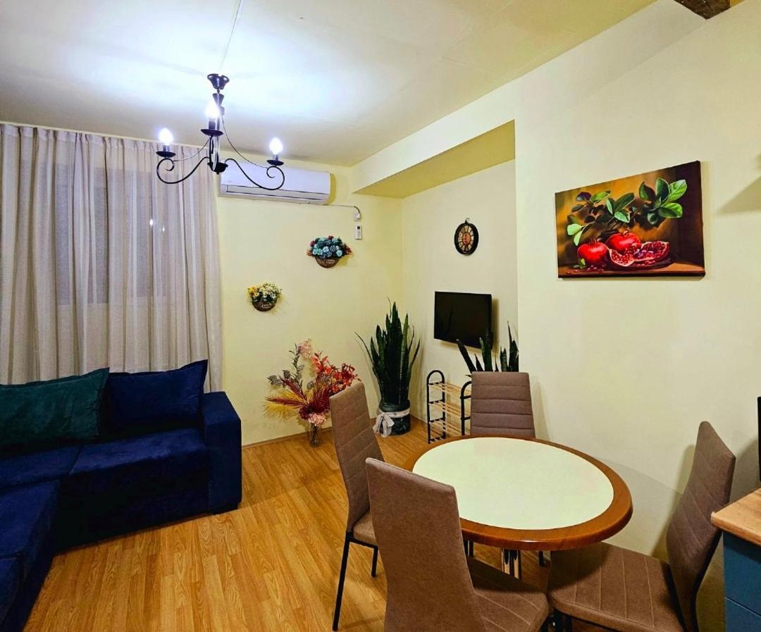 טביליסי Apartment In The Old District מראה חיצוני תמונה