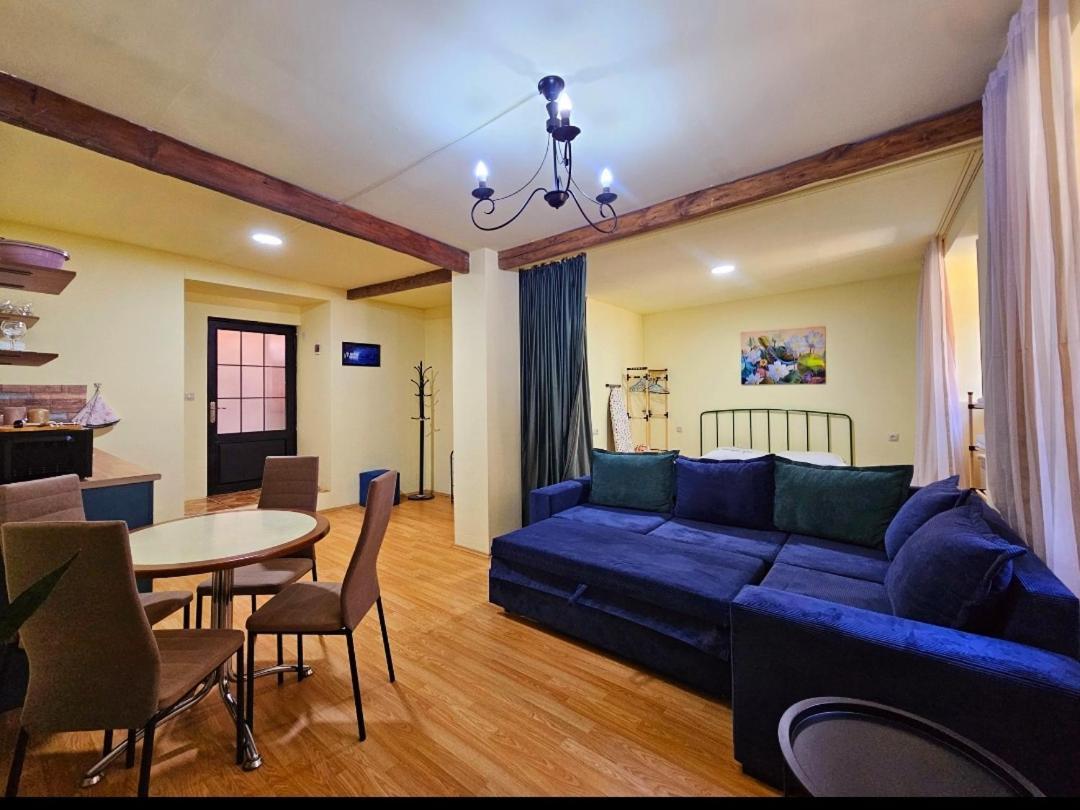 טביליסי Apartment In The Old District מראה חיצוני תמונה